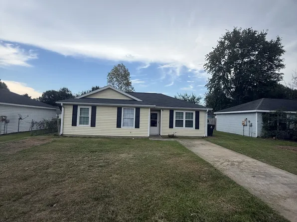 109 Mauldon Ct, Warner Robins, GA 31093