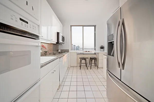 Rented by Keller Williams NYC | media 6