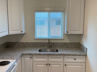 575 Johnston St, Woodland, CA 95776