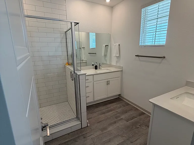 561 Eiseley Dr — Photo 12