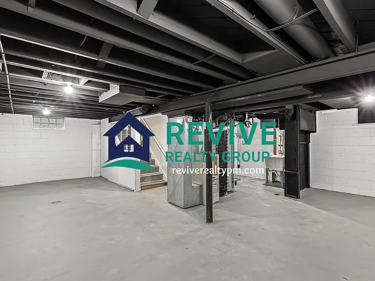 20481 Delaware Ave — Photo 16