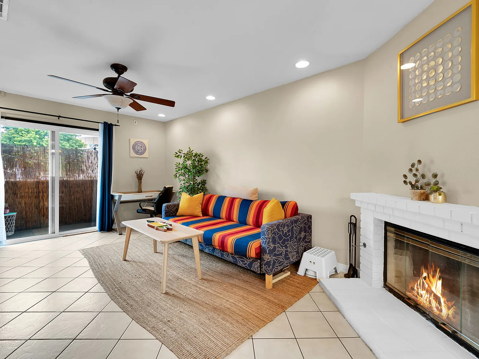 2 bed, 907 sqft, $2,800 — Photo 3