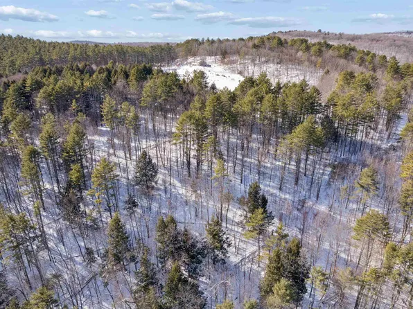 153 Russell Road, Tunbridge, VT 05077