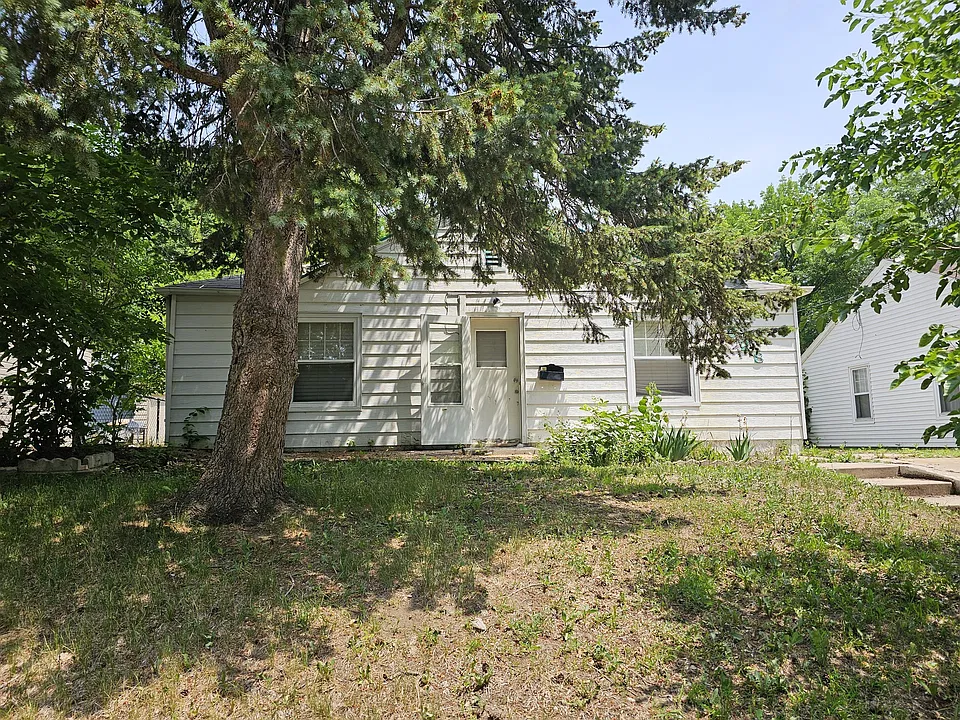 1928 S Euclid Ave