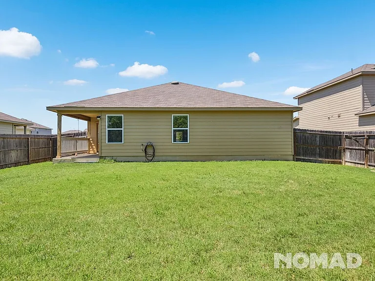 536 Long Leaf Dr — Photo 2