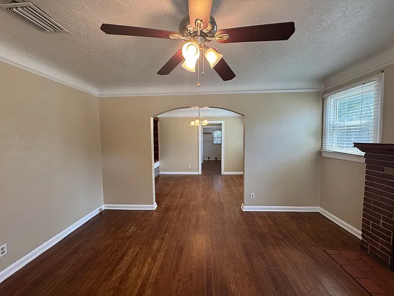 3609 Dellwood Ave — Photo 10