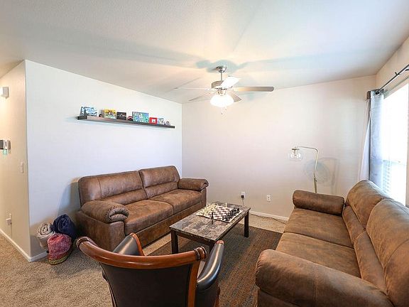 3rd image of 2601 Yukon Ave