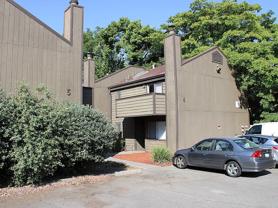5 Klondike Ct