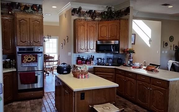3rd image of 10549 E Hwy 84