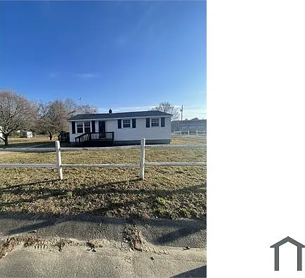 3 bed, 1000 sqft, $1,200 — Photo 3