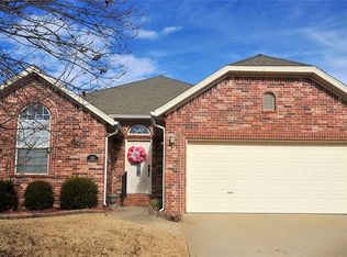 203 W Necessary Dr, Rogers, AR 72758