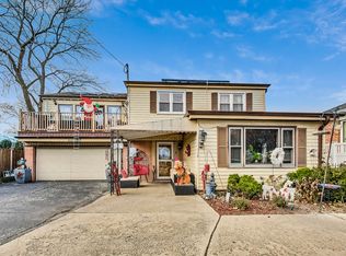 8404 N Greenwood Ave, Niles, IL 60714