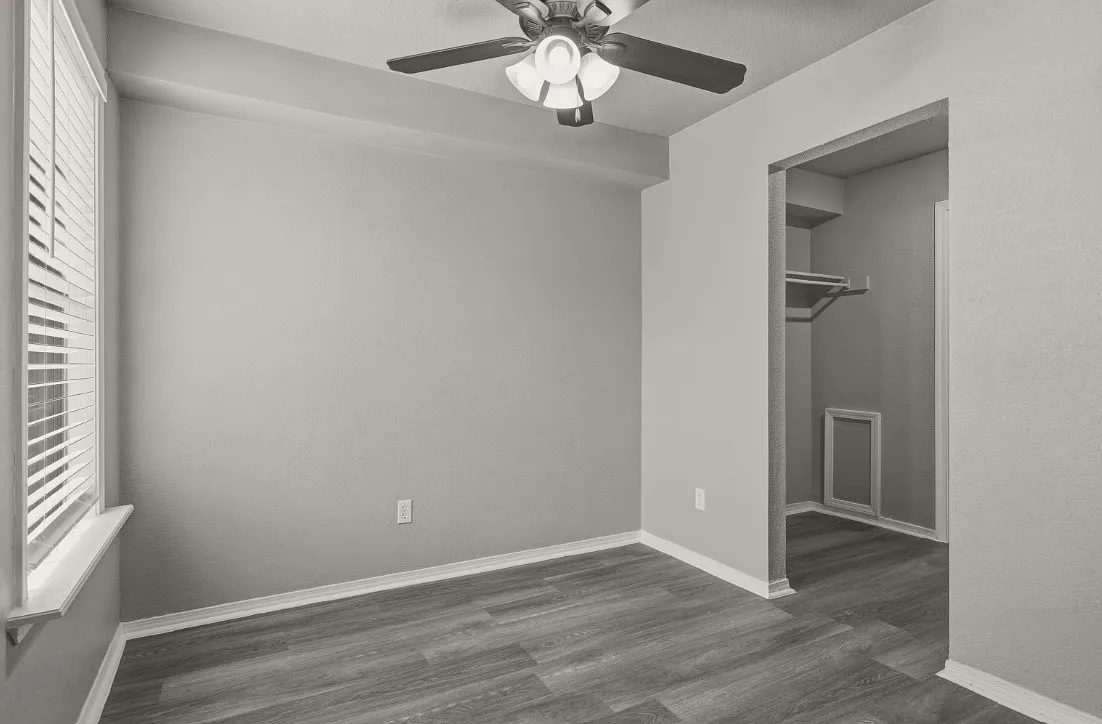 Timberwood Apartments — Photo 1