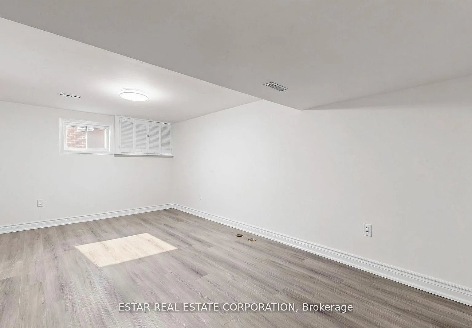 4 bed, $2,200 — Photo 3