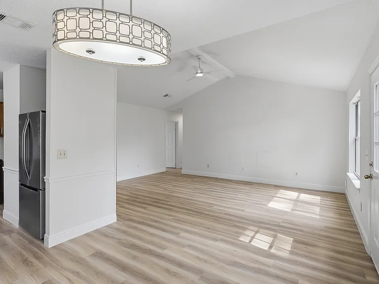 308 Dogwood Ct — Photo 21
