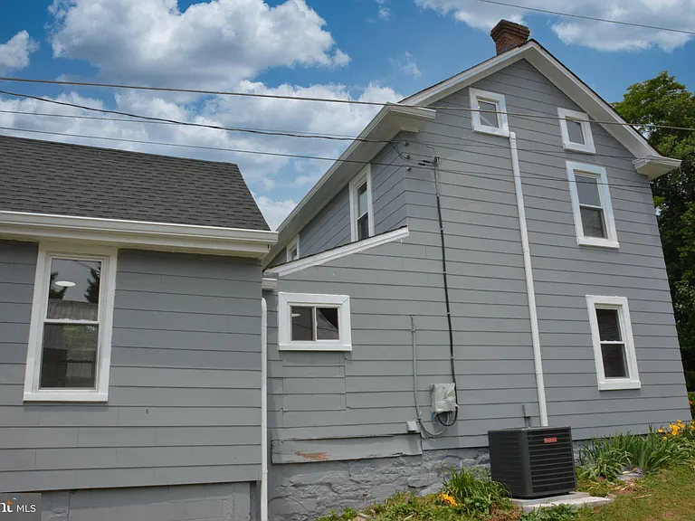 1006 Circle Dr — Photo 45
