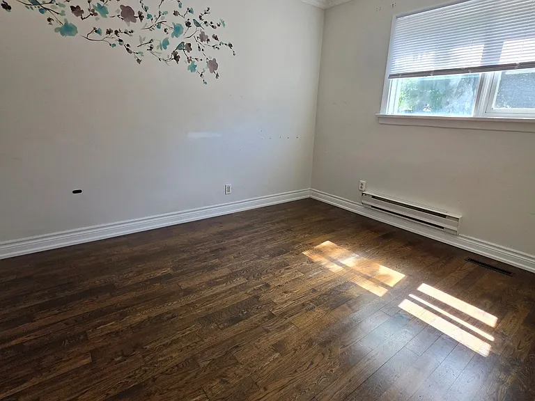 1382 Warden Ave #MAIN — Photo 7