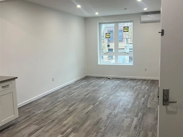 518 Thatford Ave #3 — Photo 8