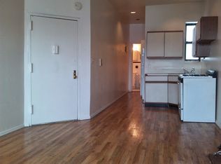 528 40th St APT 1R, Brooklyn, NY 11232