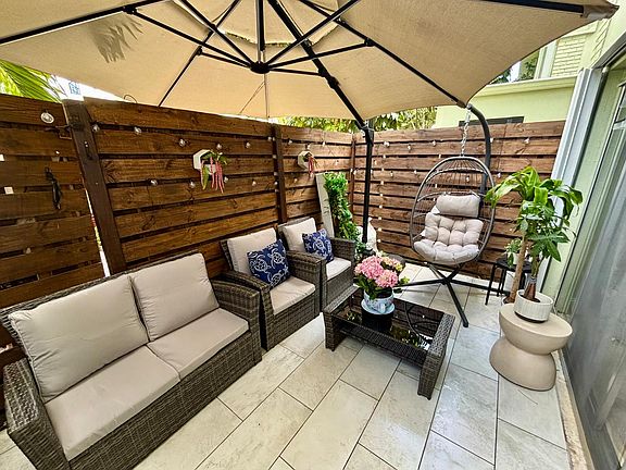 5th image of 805 W Oakland Park Blvd APT D12