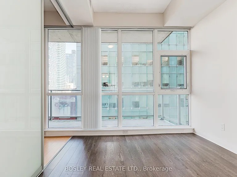 220 Victoria St #803 — Photo 15