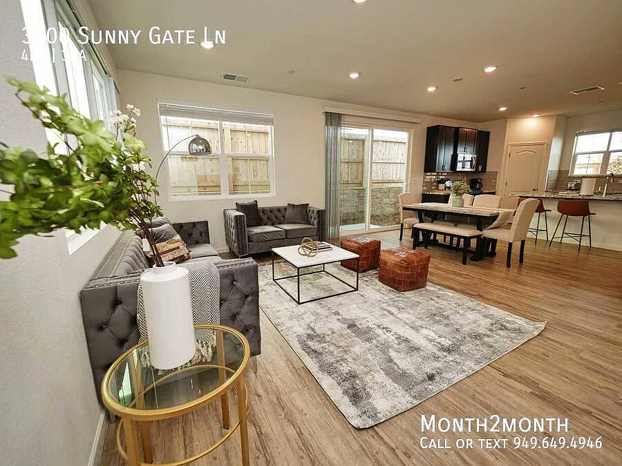 Opulence on Sunny Gate Ln — Photo 2