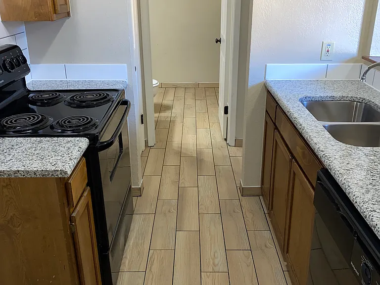 5501 Lewis Ct #6 — Photo 10