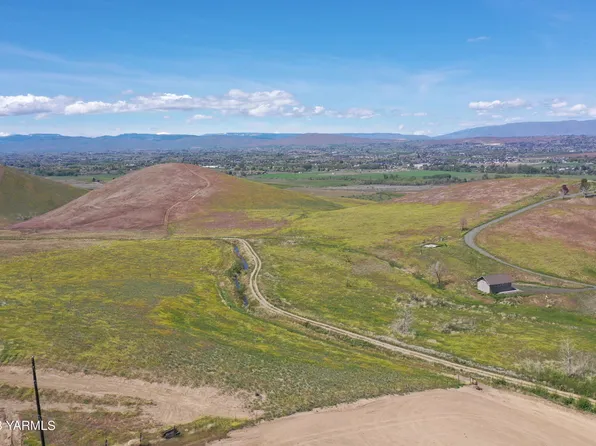 3610 S 40th Ave, Yakima, WA 98903