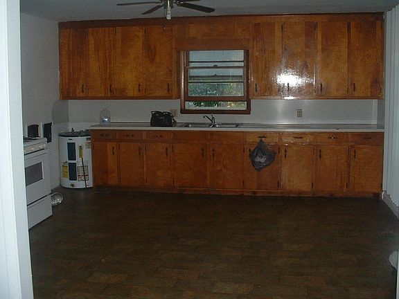 LARGE KITCHEN..WASH & DRYER OUTLETS