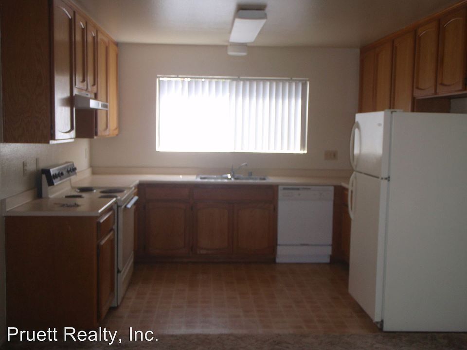 2nd image of 4345 Mentone St APT B
