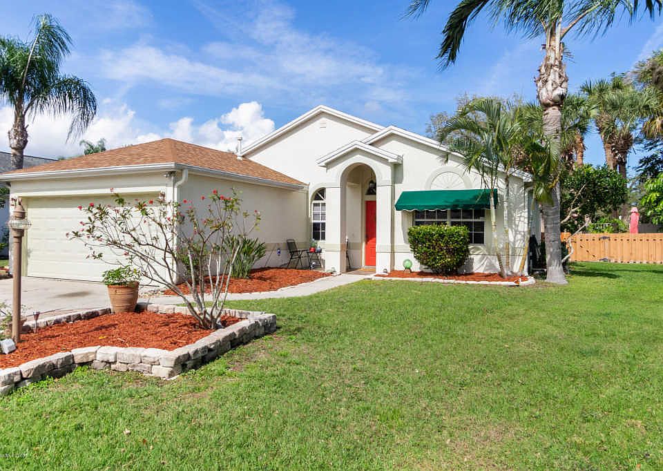 1st image of 7004 Hammock Trace Dr