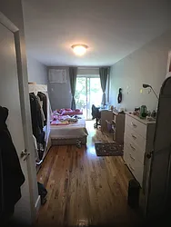 Rented by City Prime Commercial Realty 