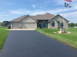 3405 Hawk Ridge Trl, Green Bay, WI 54313