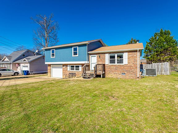 5th image of 8333 Hamilton Oaks Dr