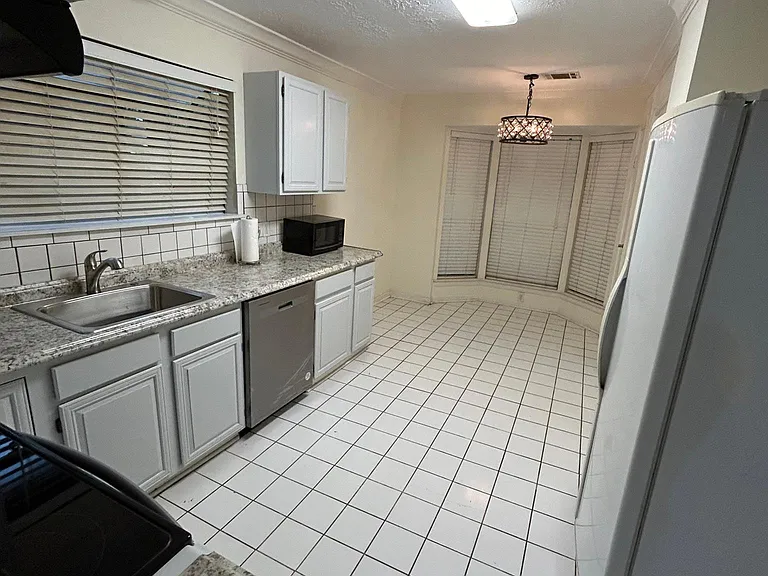 7730 High Village Dr — Photo 12