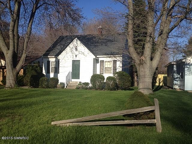 1st image of 971 Lincoln Ave