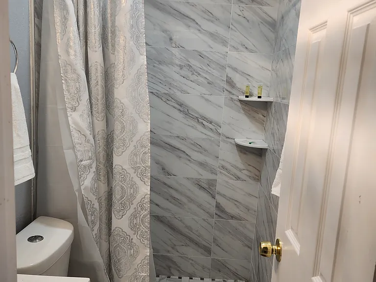 7915 Croton Ave #1 — Photo 22