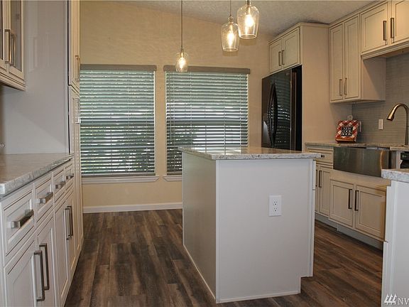 5th image of 9804 195th Street Ct E