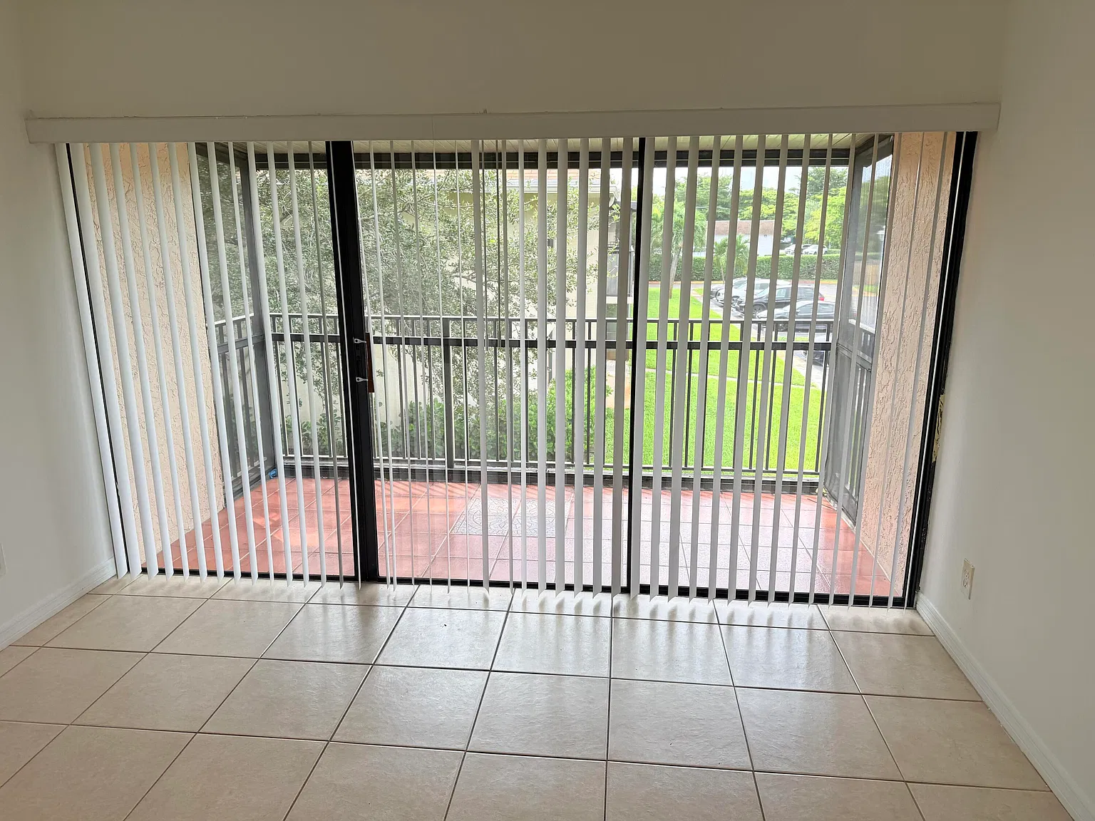 2 bed, 2.0 bath, 884 sqft, $2,100 — Photo 4