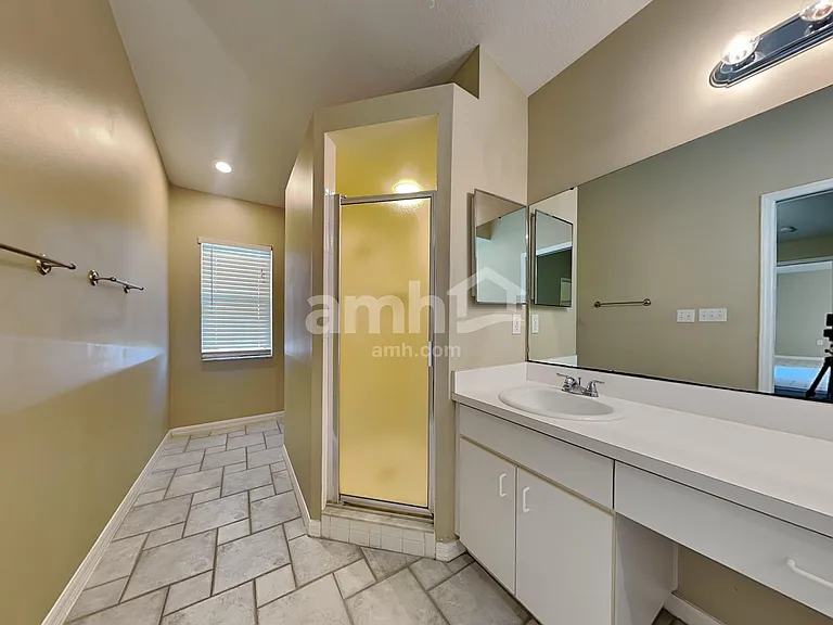 10419 Salisbury St — Photo 11