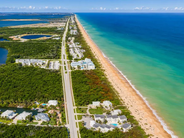 3541 NE Ocean Blvd APT 4, Jensen Beach, FL 34957