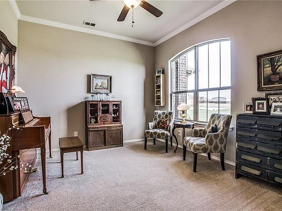 5th image of 2605 Jessica Way Ln