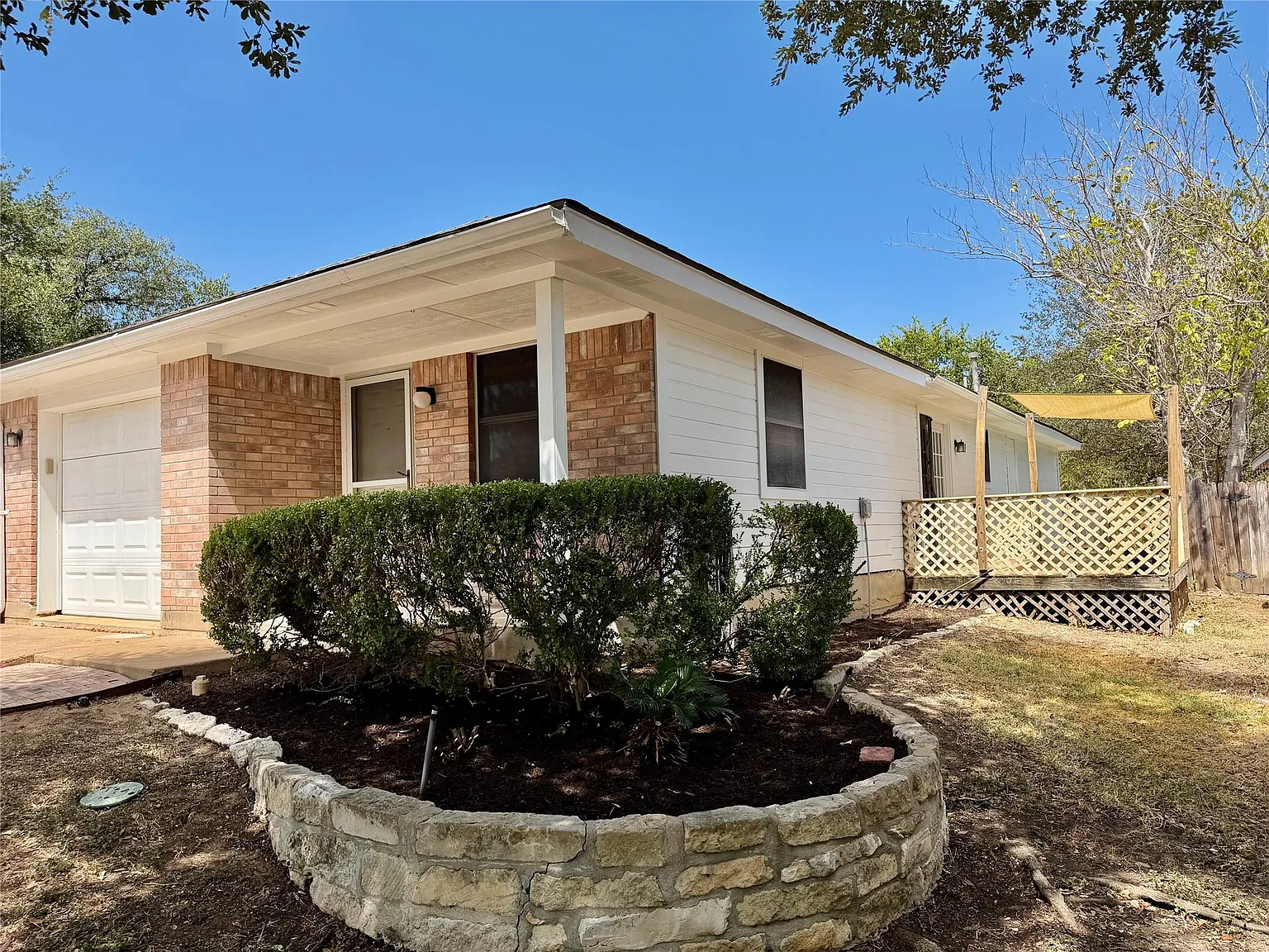 3 bed, 2.0 bath, 1128 sqft, $1,775 — Photo 1