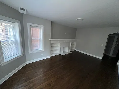 8127 S Maryland Ave #1 Photo 1 8127 S Maryland Ave #1 Photo 1