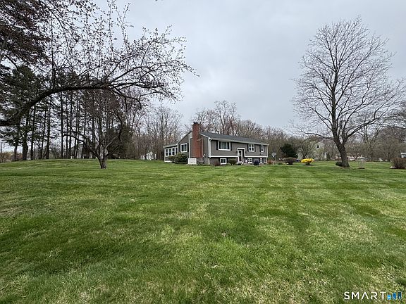 3rd image of 97 Brookview Road