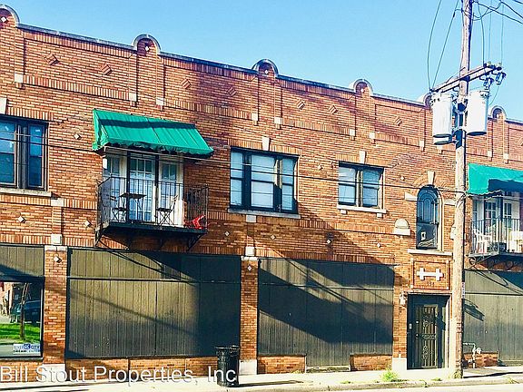 2nd image of 334 E Oak St APT 4