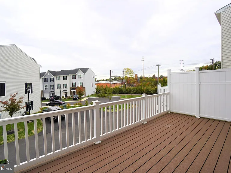 125 Dragon Dr — Photo 30