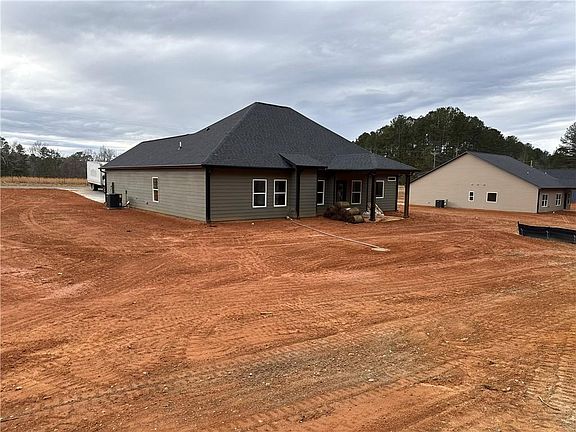 4th image of 2089 N Hicks Rd