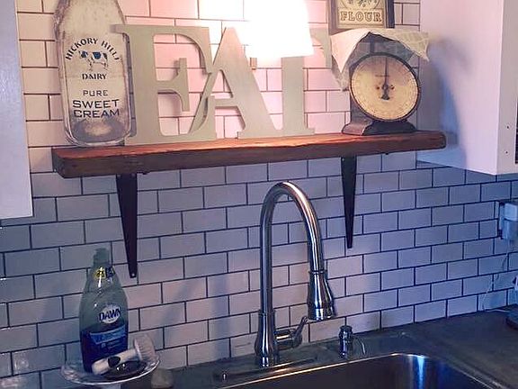 Subway backsplash to ceiling
