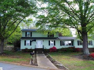 4627 Coach Hill Dr, Greenville, SC 29615